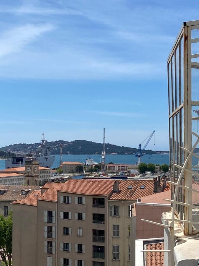 Apartamento Les Terrasses, Charme Et Authenticite En Hyper Centre De Toulon, Ideal Pour Un Sejour Romantique Ou Une Escapade Urbaine Exterior foto