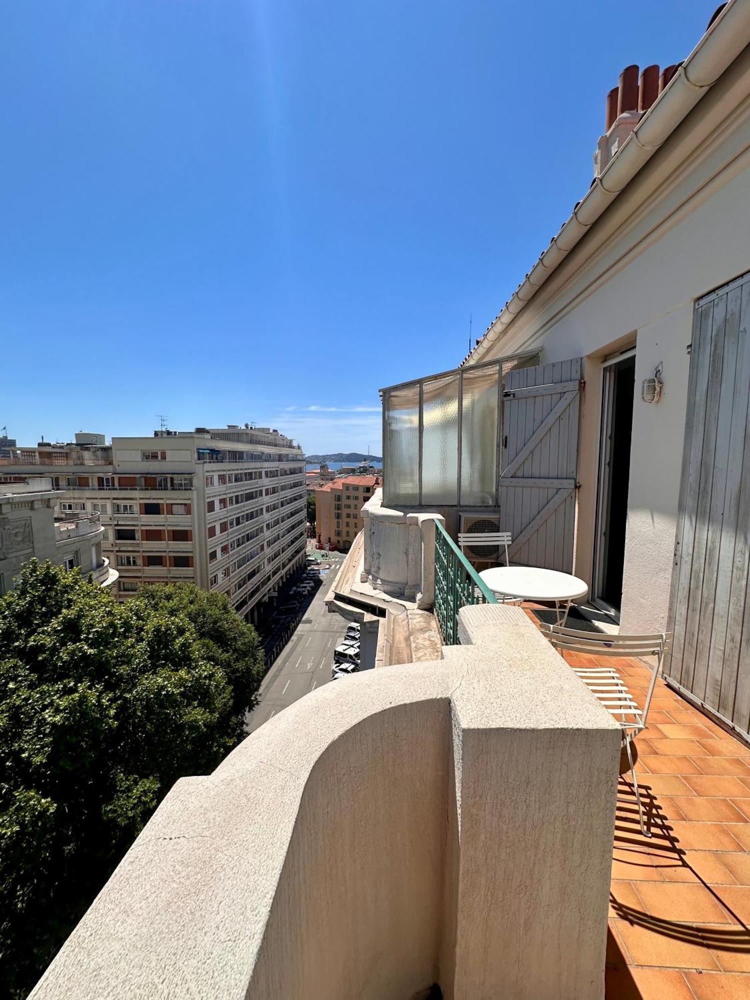 Apartamento Les Terrasses, Charme Et Authenticite En Hyper Centre De Toulon, Ideal Pour Un Sejour Romantique Ou Une Escapade Urbaine Exterior foto